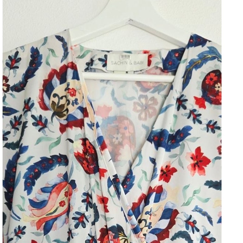 Sachin & Babi Multi Bloom Dress 2 Small Floral Pomegranate Print Faux Wrap Midi