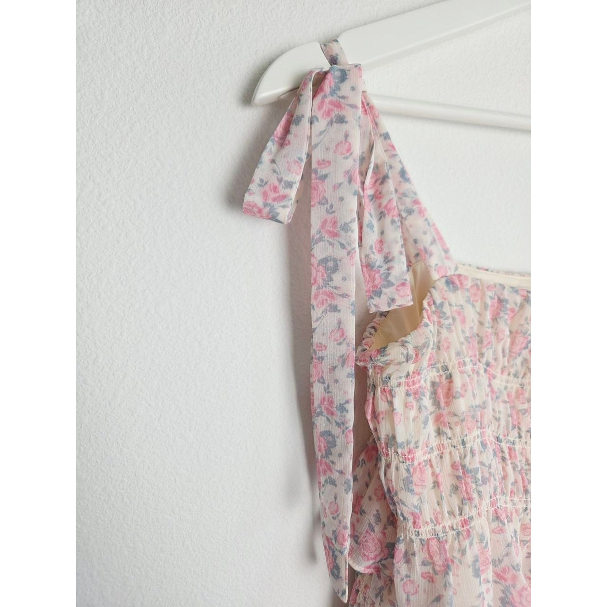 Tularosa Floral Smocked Mini Dress XS Light Pink Cottagecore Gloria Tie Straps