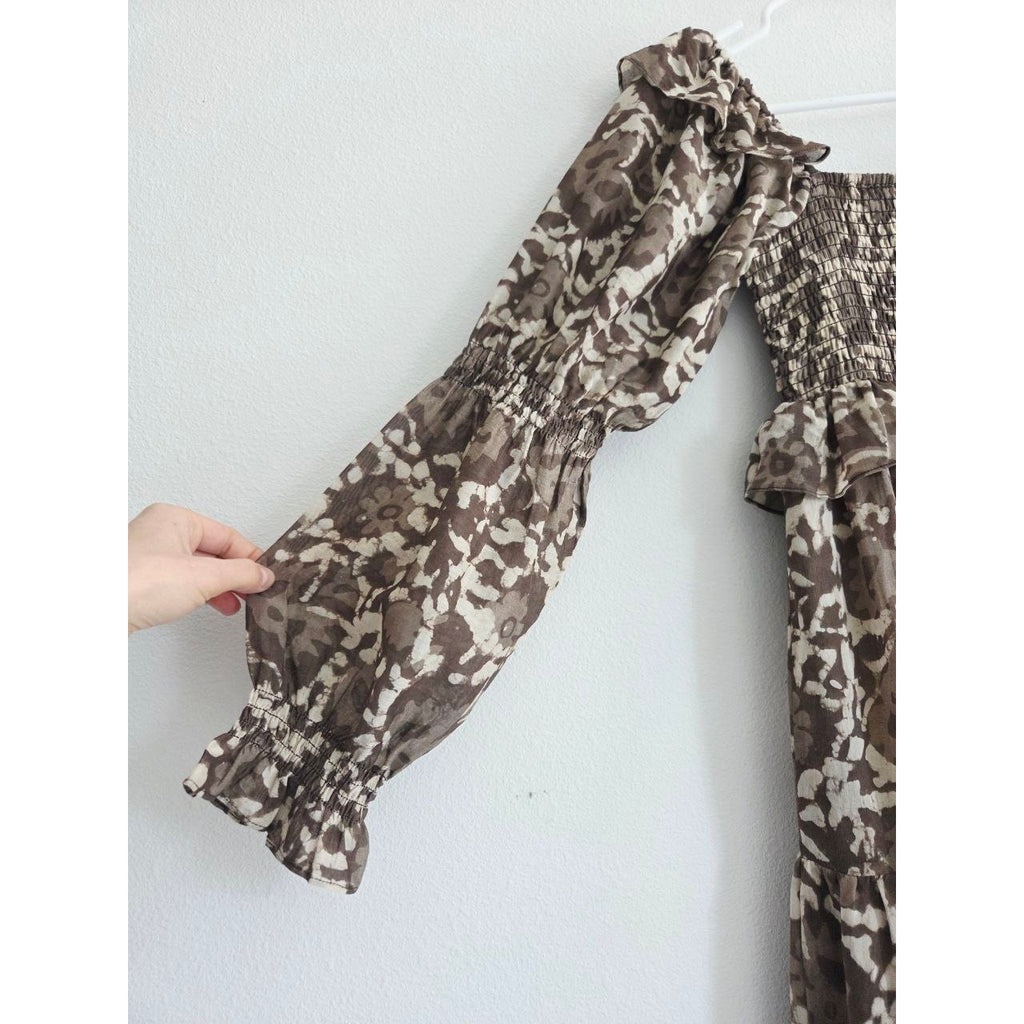 Long sleeve and cuff of Frances Hart Maxine floral maternity dress