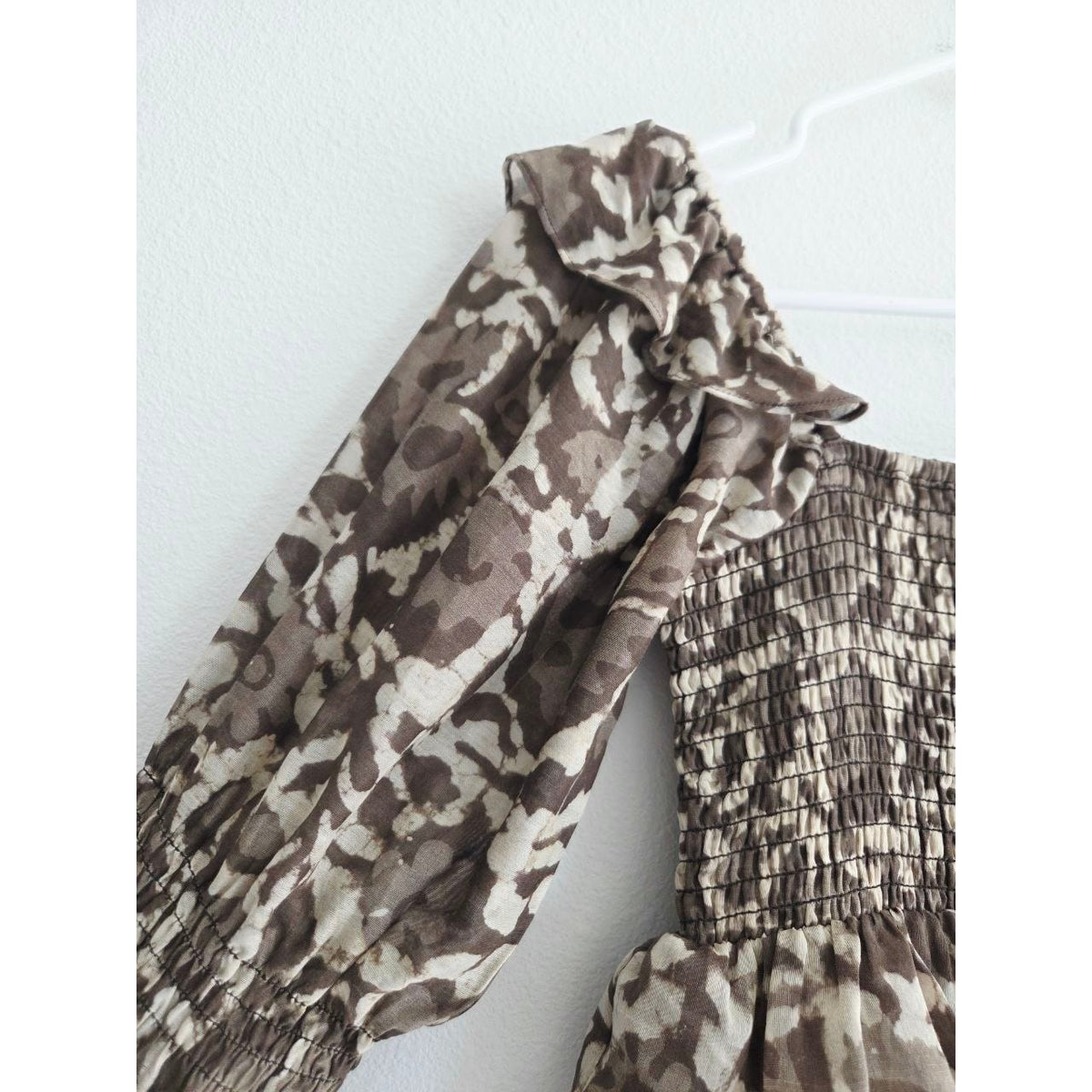 Ruffled shoulder detail of Frances Hart Maxine floral maternity dress