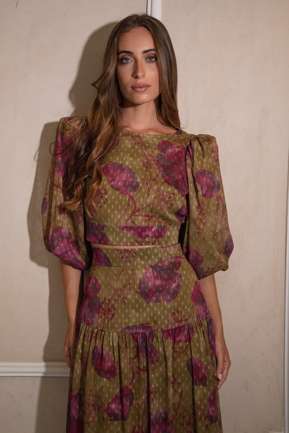 Cayro Honey Set with statement puff shoulders and matching skirt